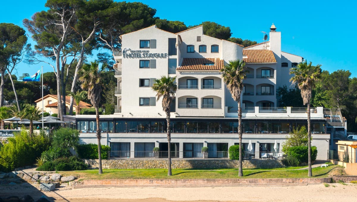 St. Aygulf background